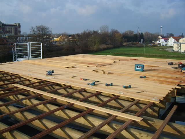 Montage einer Holzterrasse in Brunsleberfeld