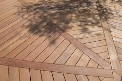 Aufwändige Terrassenkonstruktion